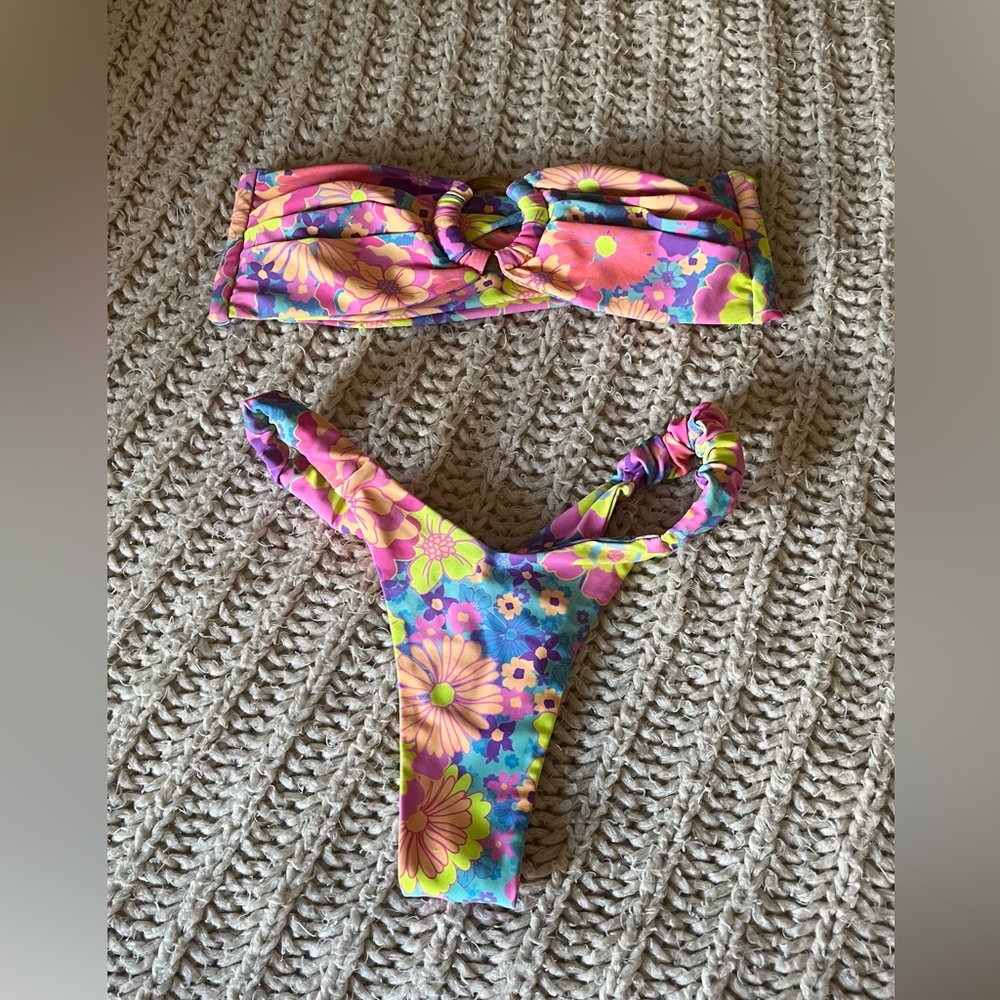 Kulani kini bikini